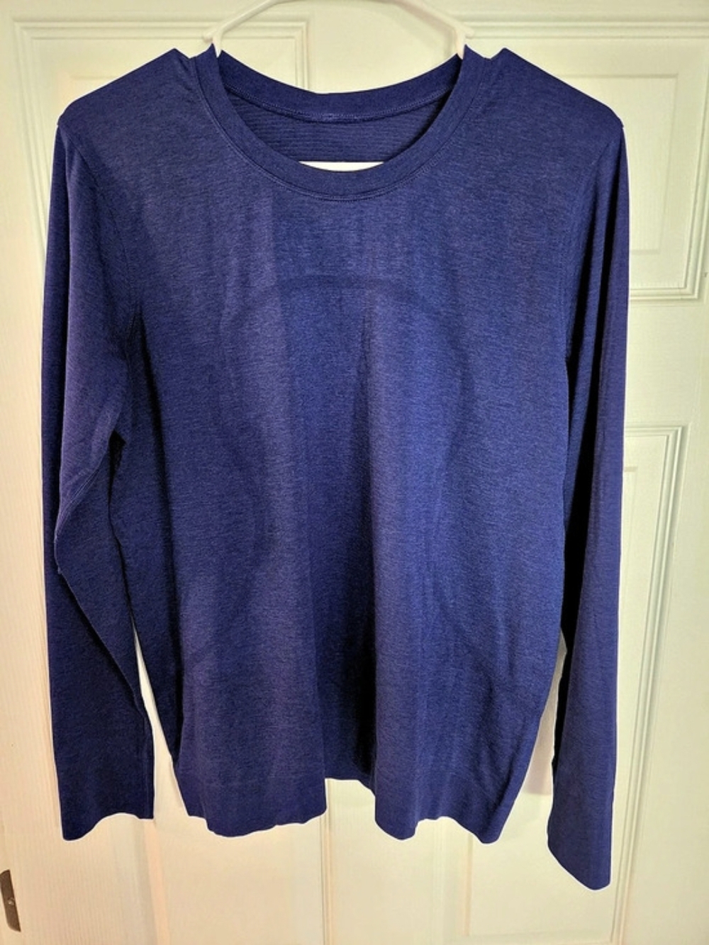 lululemon Swiftly Tech Long Sleeve Crew Blue